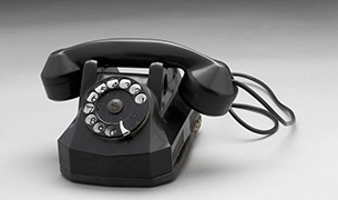 Téléphonique avec cadran d'appel années 1940
